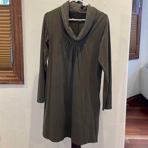 Athleta casual cowl neck dress with zip pocket